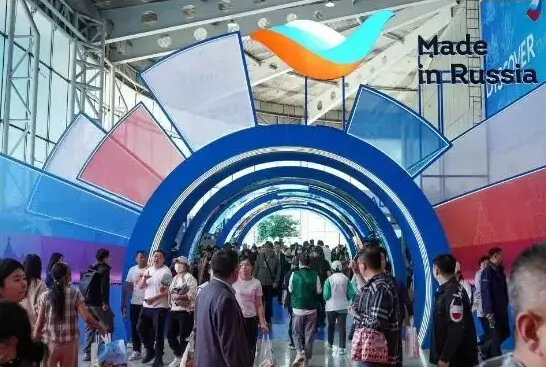 博茨瓦纳的人到西班牙旅游多少公里